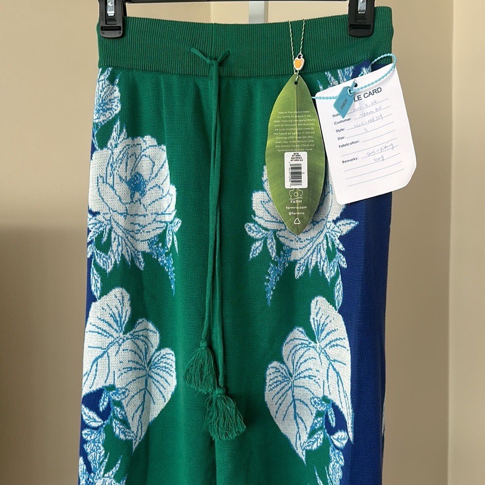 FARM Rio Soft Garden Sweaterpants Sample Size Small - Picture 2 of 9